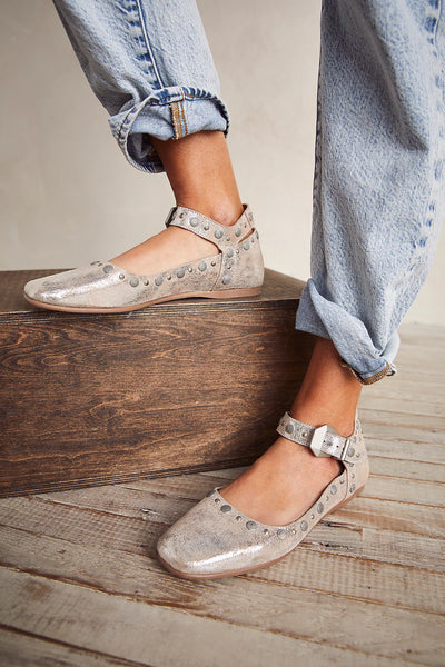 FREE PEOPLE
